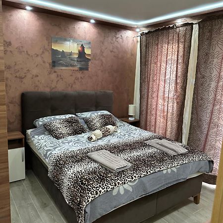 Imperija Apartamento Kragujevac Exterior foto